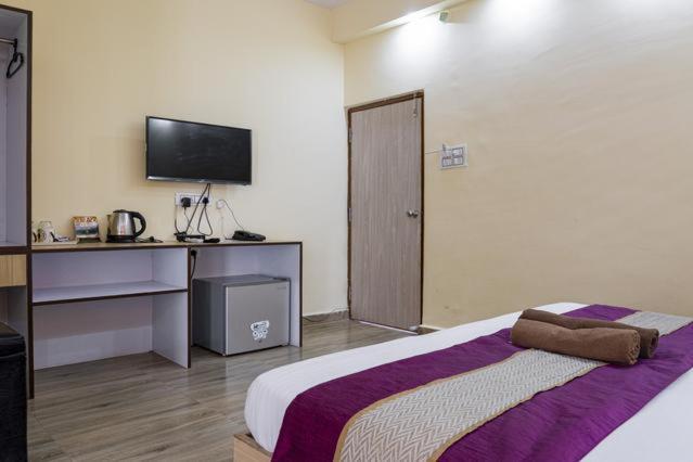 Hotel Bom Sucesso, Candolim Beach Экстерьер фото